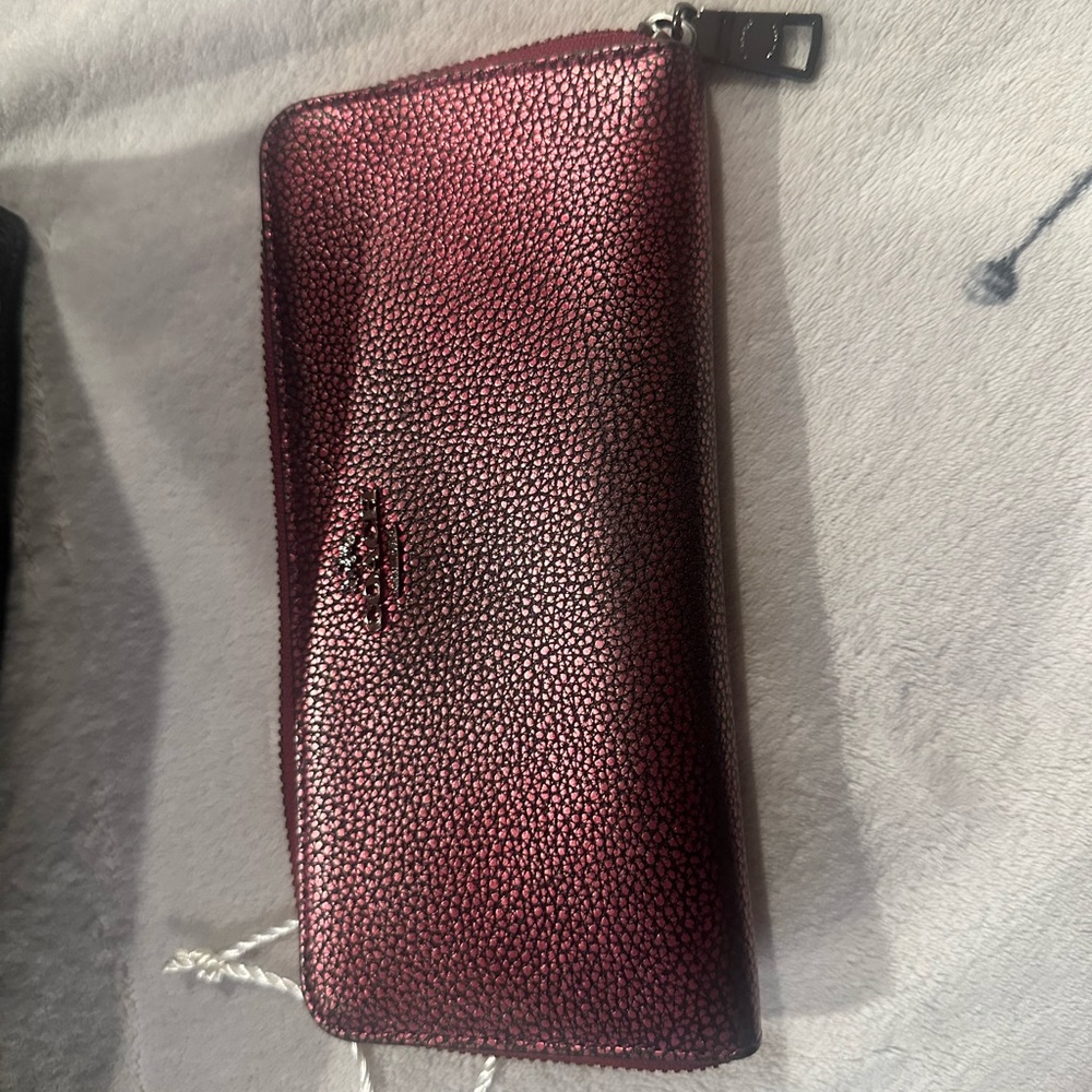 Coach - Picture 2 of 3